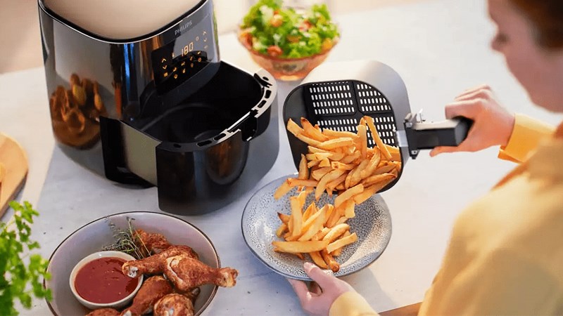 N&ecirc;n sử dụng một &iacute;t dầu khi nấu