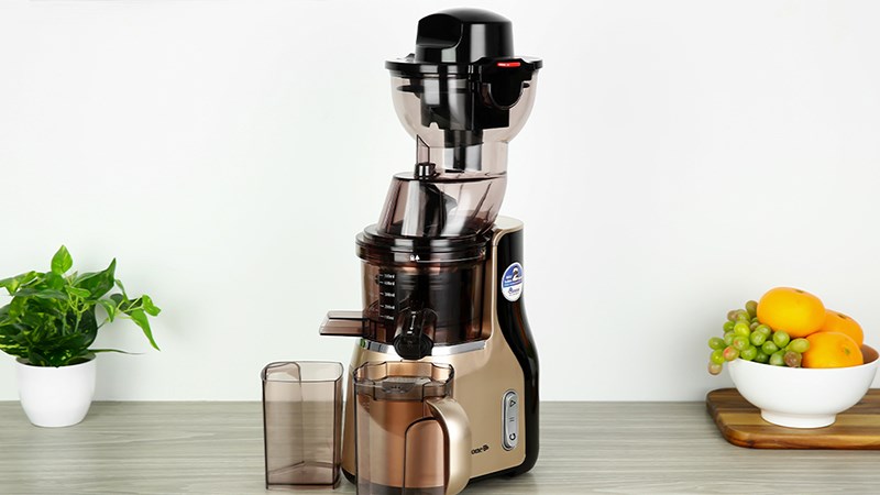 M&aacute;y &eacute;p chậm BlueStone SJB-6568