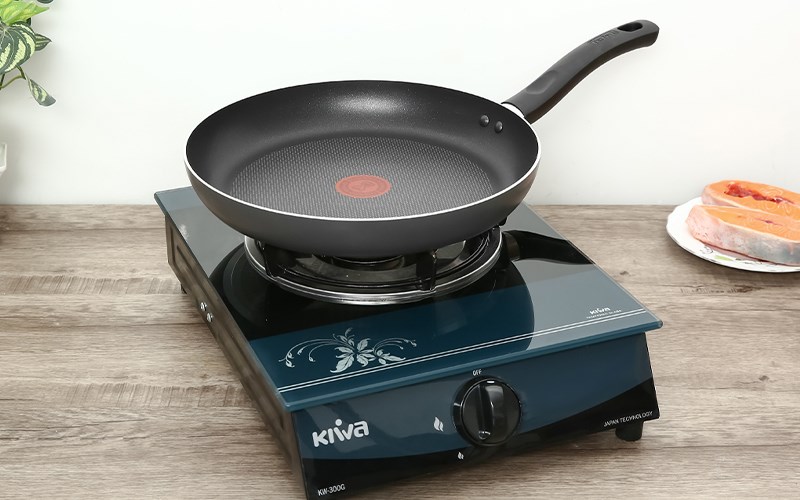 Chảo nh&ocirc;m chống d&iacute;nh titanium đ&aacute;y từ 28cm Tefal Only Cook G1640695
