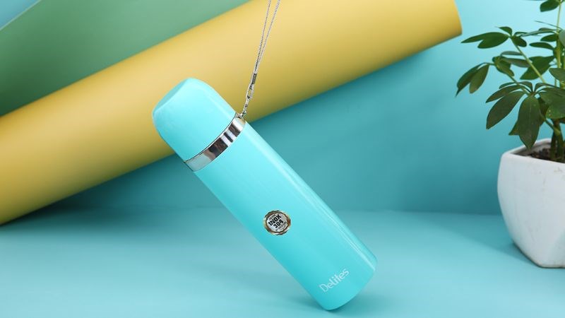 B&igrave;nh giữ nhiệt inox 500 ml Delites Z5A xanh l&aacute; 