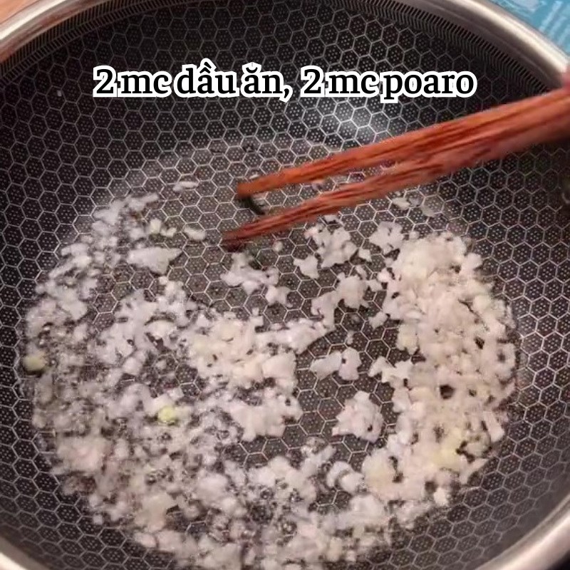 Bước 3 Xào nấm đùi gà Phá lấu chay