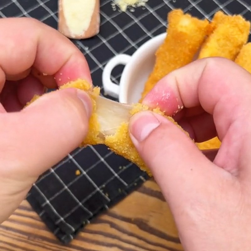 Bước 3 Thành phẩm Chả giò phô mai