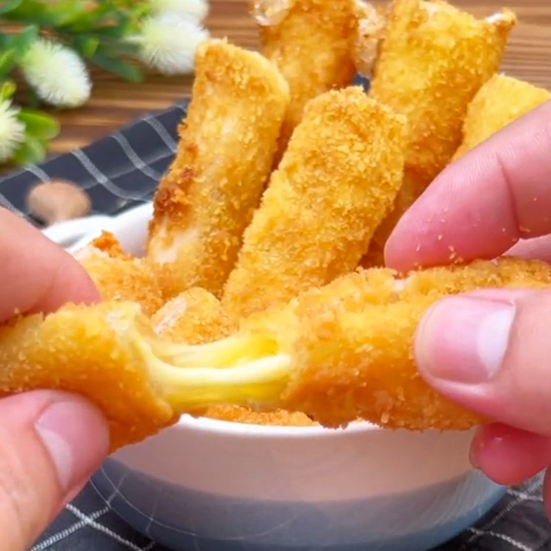 Bước 3 Thành phẩm Chả giò phô mai