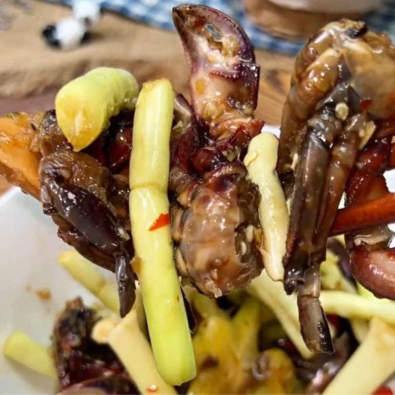 Bước 2 Trộn ba khía Ba khía trộn bồn bồn