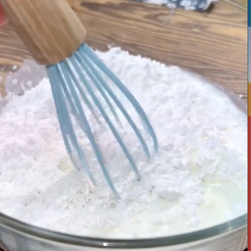 Bước 1 Trộn bột bánh Bánh mochi trà xanh chấm kem sữa