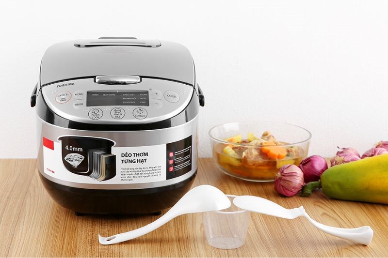 Nồi cơm điện tử Toshiba 1.8 l&iacute;t RC-18DR2PV(K)