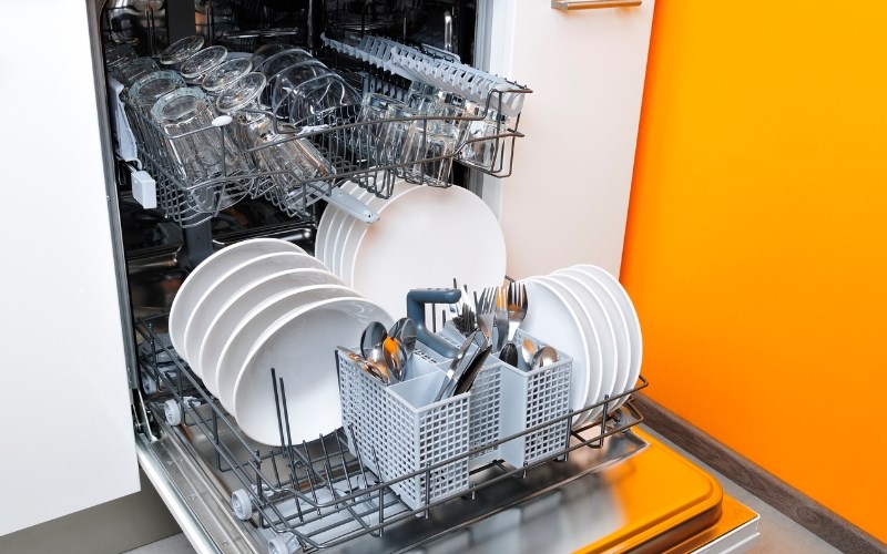 N&ecirc;n sắm ngay một chiếc m&aacute;y rửa b&aacute;t