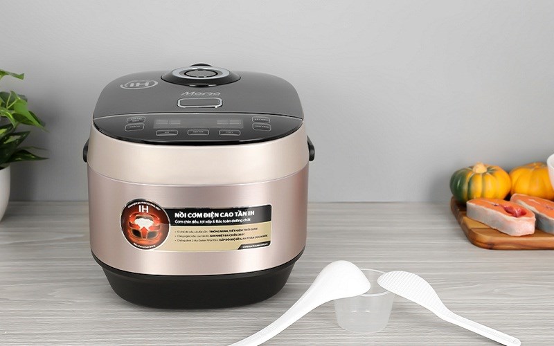 Nồi cơm cao tần Sunhouse Mama 1.8 l&iacute;t SHD8959 