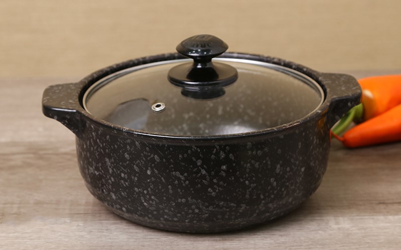  Nồi đất v&acirc;n đ&aacute; hoa cương nắp k&iacute;nh 19 cm Mommy Cook MMVSG 