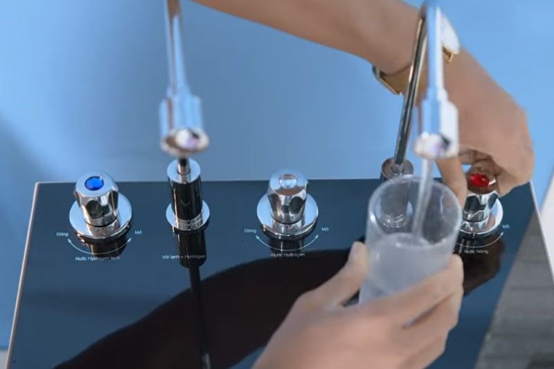 M&aacute;y lọc nước R.O n&oacute;ng nguội lạnh Hydrogen Kangaroo KG10A4VTU 10 l&otilde;i