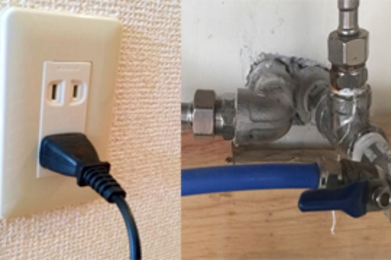 Cấp nước v&agrave; cấp điện để m&aacute;y hoạt động