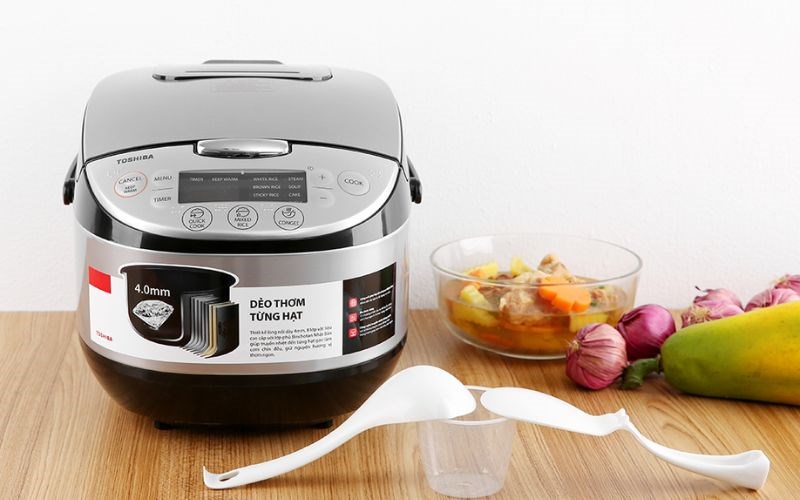 Nồi cơm điện tử Toshiba 1.8 l&iacute;t RC-18DR2PV(K)