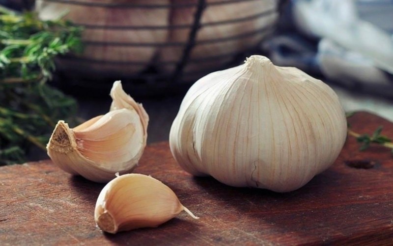 Ăn tỏi có mùi hôi miệng