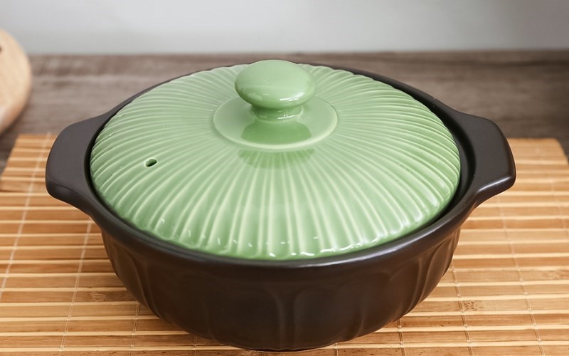 Lưu &yacute; khi sử dụng nồi đất tr&aacute;ng men 