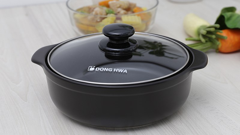 Nồi đất nắp k&iacute;nh 21 cm Dong hwa Tucbeghi G704