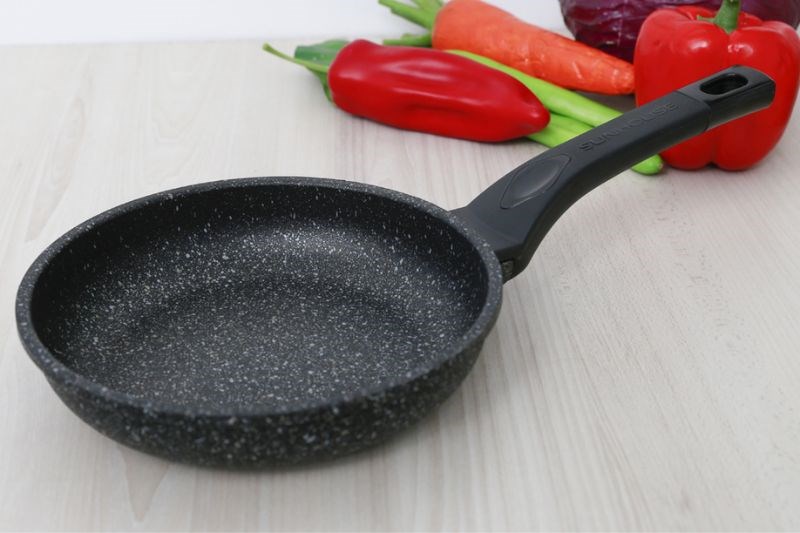 Chảo nh&ocirc;m chống d&iacute;nh v&acirc;n đ&aacute; 18 cm Sunhouse SBD18