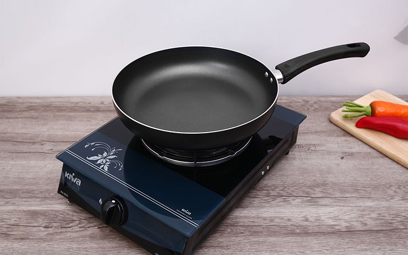 Chảo nh&ocirc;m chống d&iacute;nh 28 cm Delites CE007-28