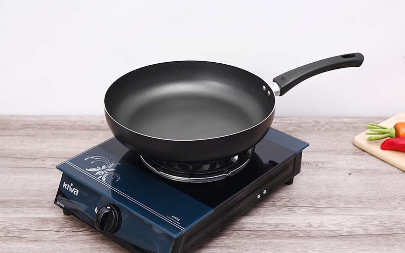 Chảo nh&ocirc;m chống d&iacute;nh 30 cm Delites CE007-30 