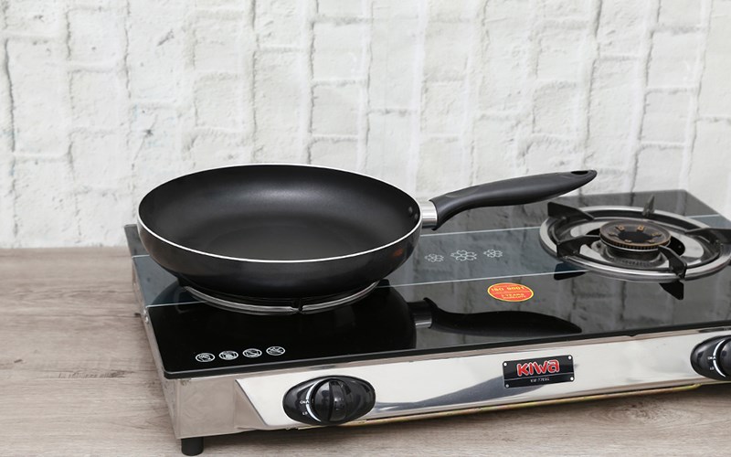 Chảo nh&ocirc;m chống d&iacute;nh 28 cm Sunhouse CT28