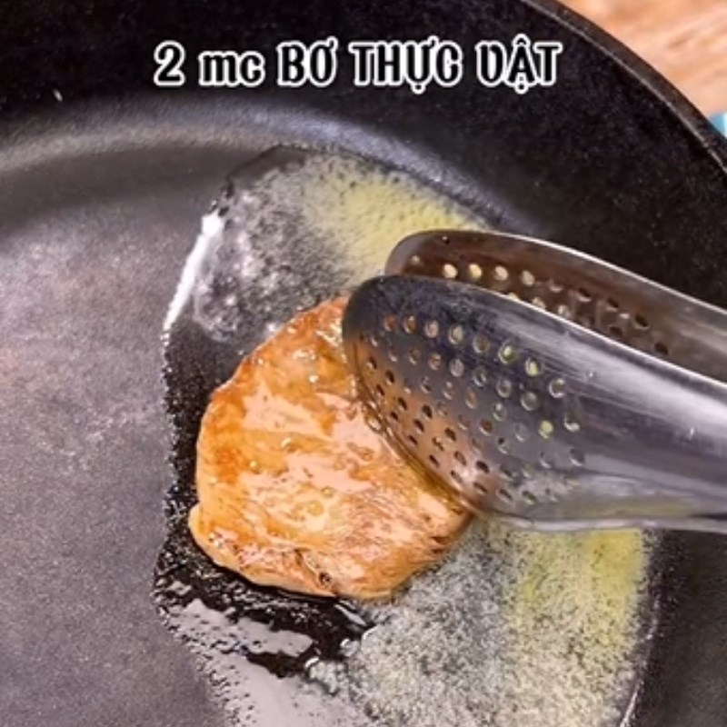 Bước 3 Áp chảo Bít tết chay từ nấm hầu thủ