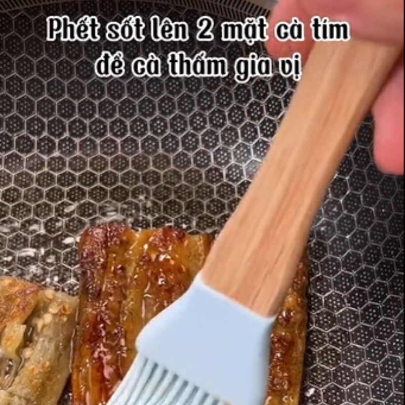 Bước 5 Áp chảo Cà tím áp chảo từ dầu chay