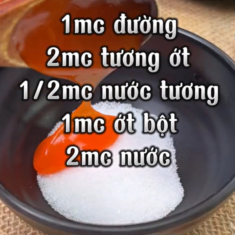 Bước 2 Làm nước sốt Mì udon trứng trần