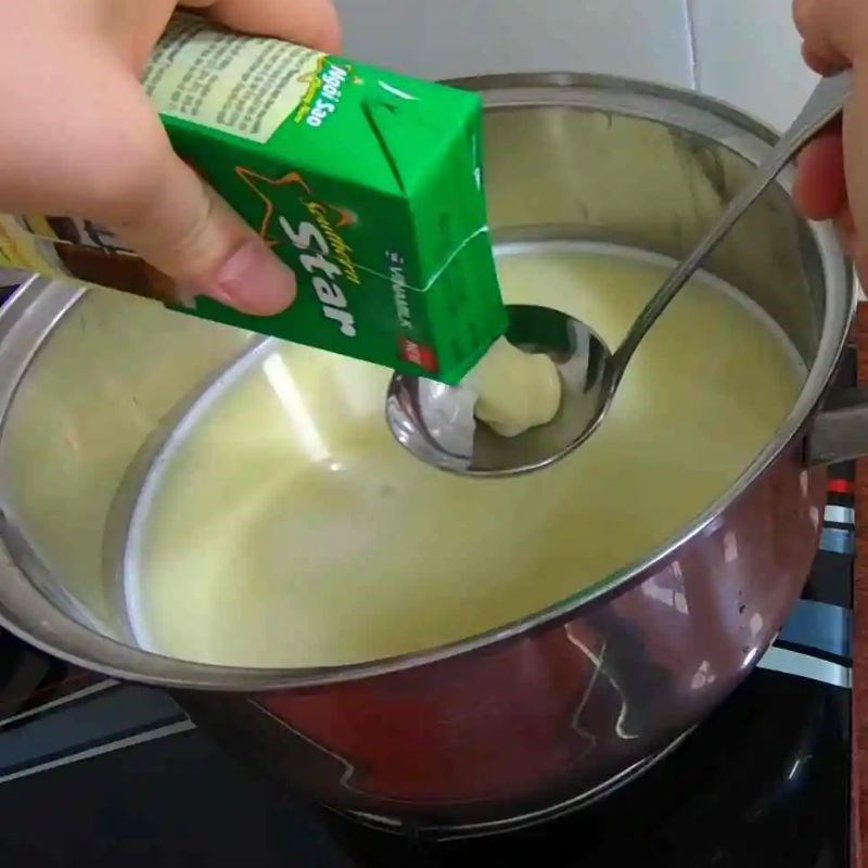 Bước 3 Nấu sữa hạt sen Chế biến sữa hạt sen bằng máy ép chậm