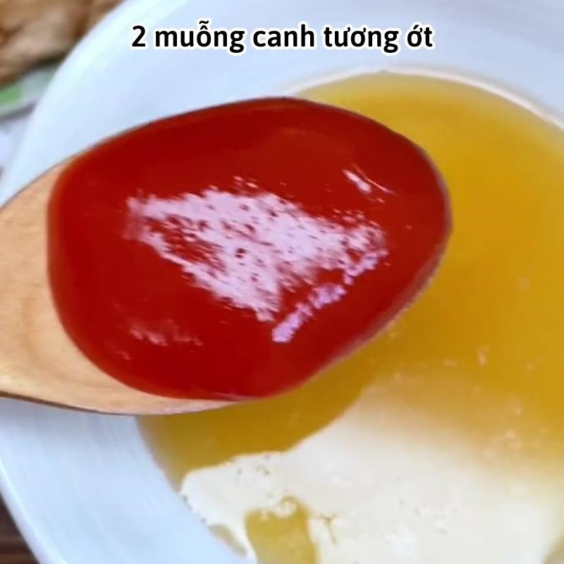 Bước 3 Pha nước sốt Thịt băm rang sả tỏi