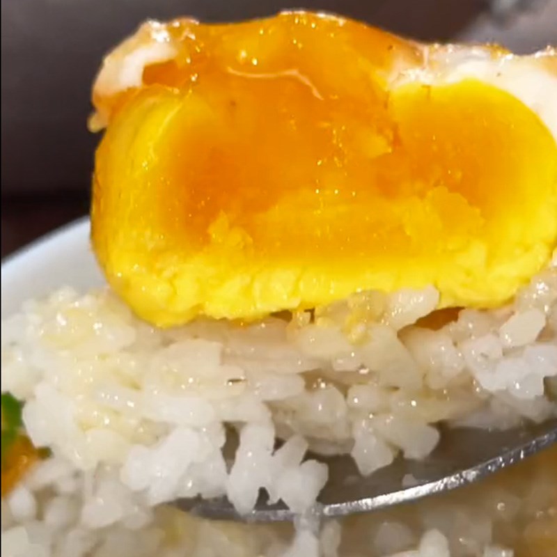 Bước 3 Thành phẩm Trứng ốp la chiên nước mắm