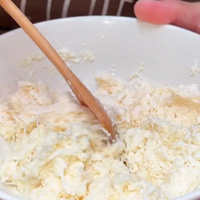 Bước 2 Trộn bánh khoai mì Bánh khoai mì áp chảo