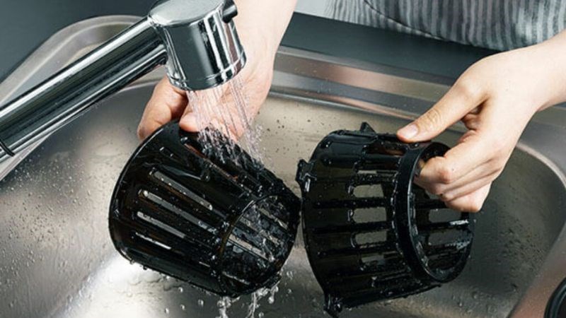 Vệ sinh máy ép chậm Hurom