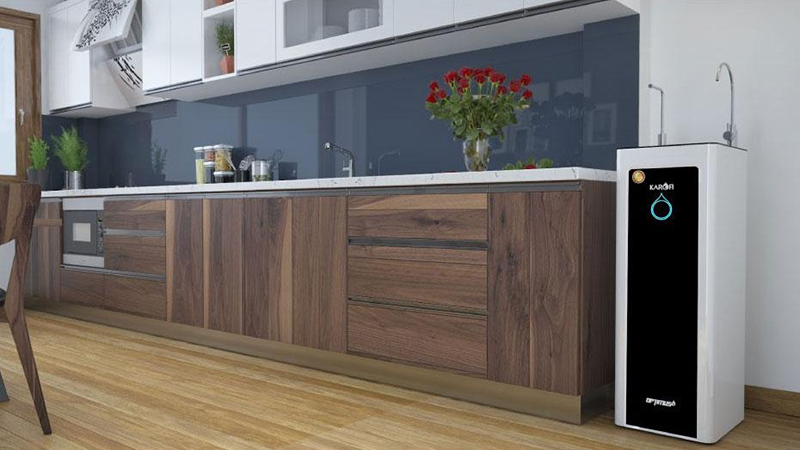 M&aacute;y lọc nước đặt bị k&ecirc;nh