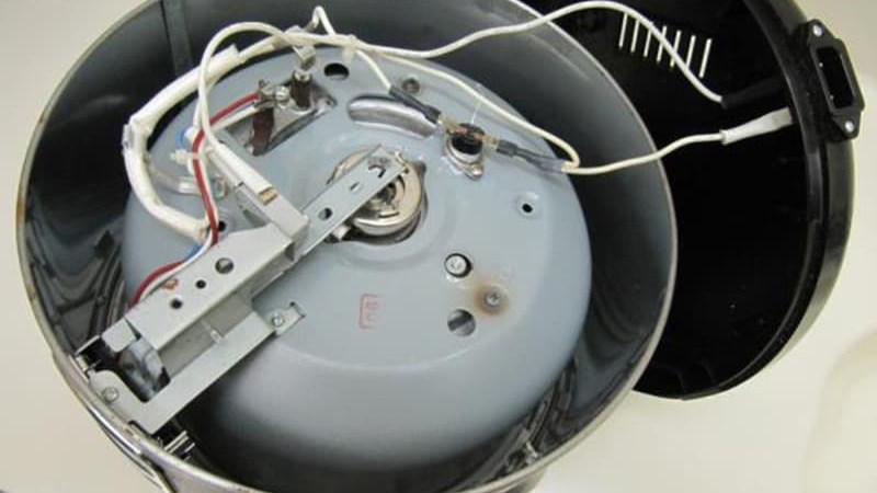 Cảm biến nhiệt kh&ocirc;ng ổn định dẫn đến nồi cơm điện Toshiba lỗi F2