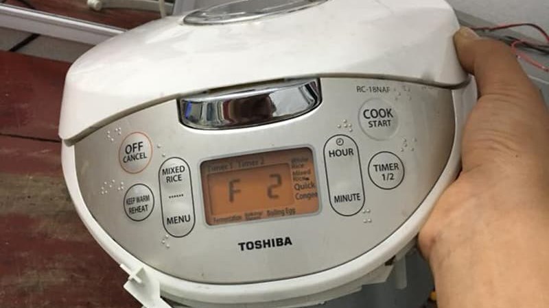 Khắc phục nồi cơm điện b&aacute;o lỗi F2 