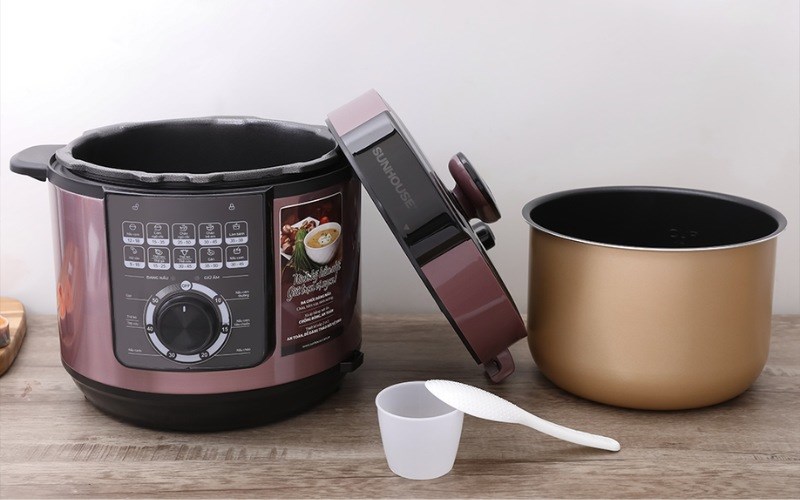 Vệ sinh nồi &aacute;p suất sạch sẽ sau khi sử dụng