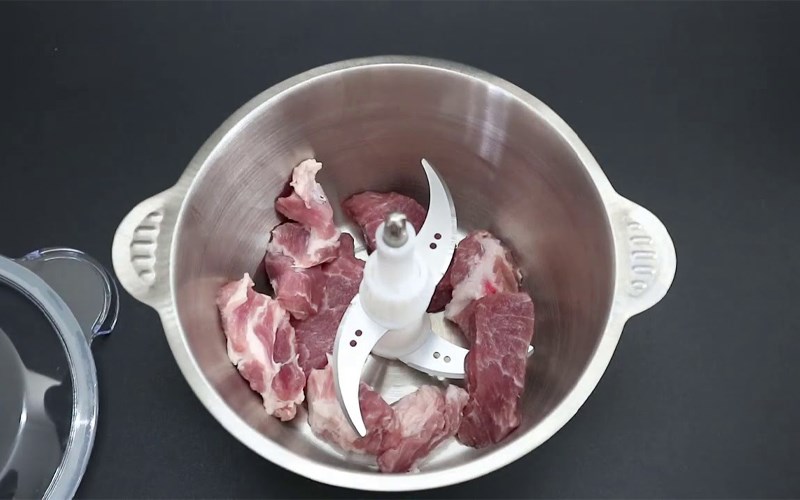 M&aacute;y xay thịt bị n&oacute;ng do răng m&agrave;i bị m&ograve;n