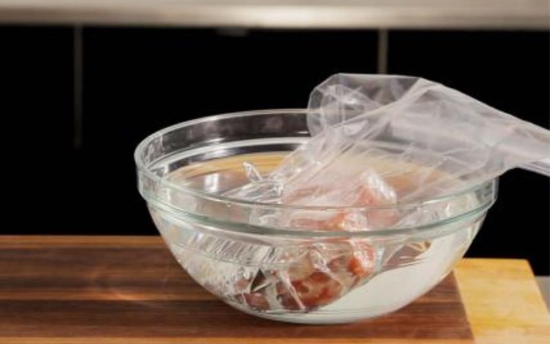 M&aacute;y xay thịt bị n&oacute;ng do ma s&aacute;t