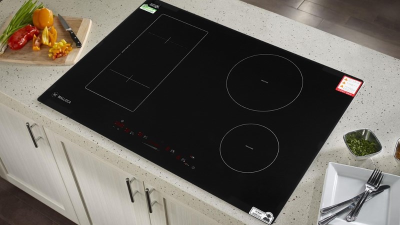Bếp điện từ 4 v&ugrave;ng nấu lắp &acirc;m Malloca MH-04I BM