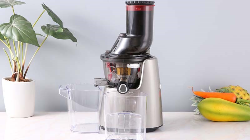 M&aacute;y &eacute;p chậm Kuvings C7000 bạc