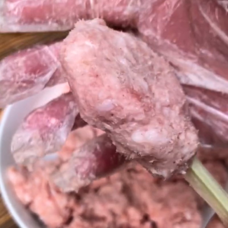 Bước 3 Chế biến Chả chìa cây mía