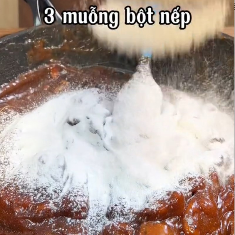 Bước 2 Chế biến Mứt me viên muối ớt