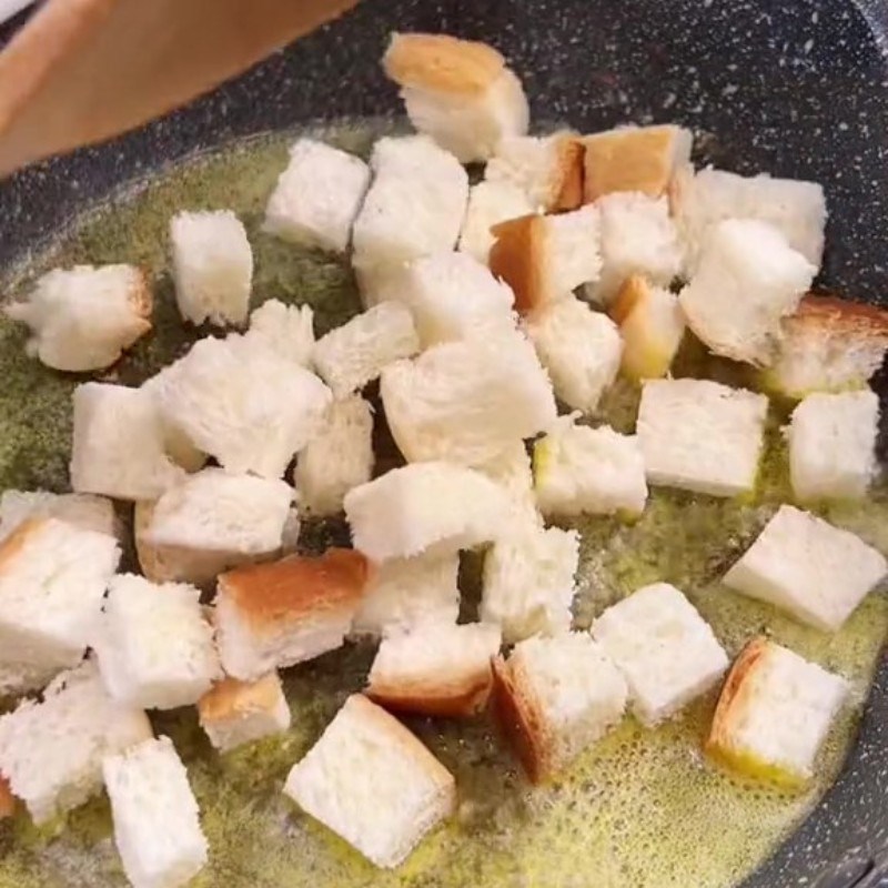 Step 3 Frying the bread Vegetarian vegetable soup