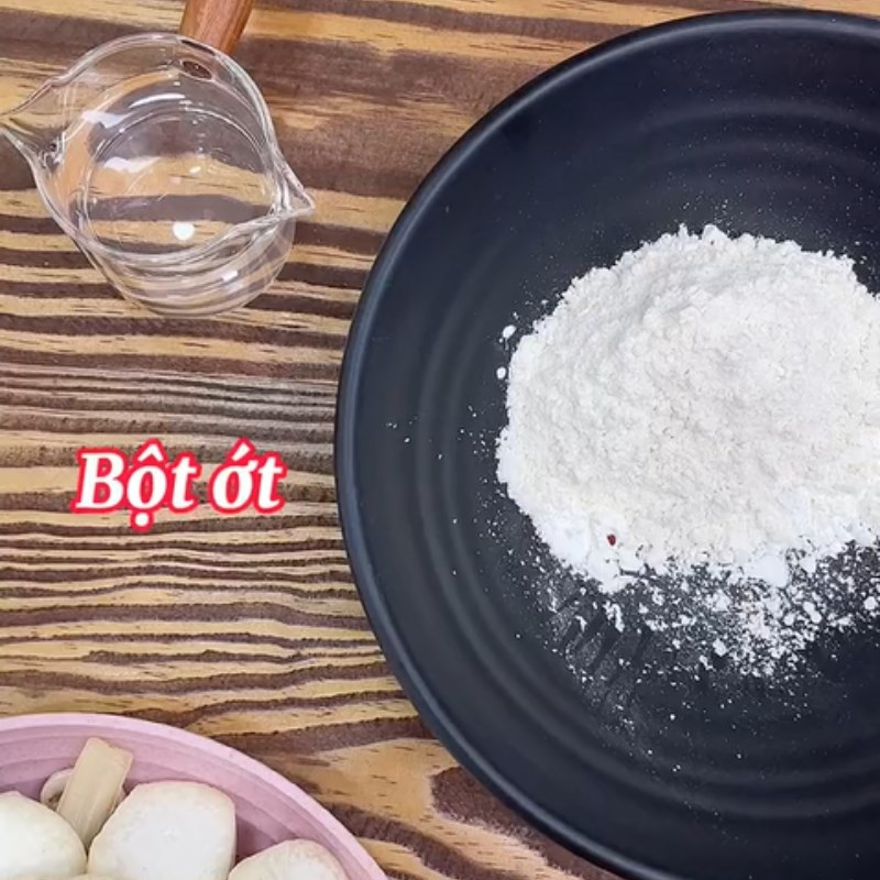 Bước 2 Chiên nấm Nấm chiên sốt cay (Công thức được chia sẻ từ Tiktok Vào bếp cùng Điện máy XANH)