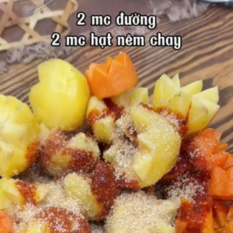 Bước 2 Chiên sơ và ướp gia vị Ragu đậu gà