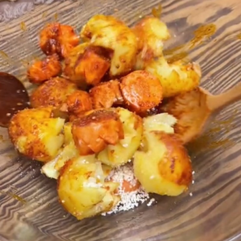 Bước 2 Chiên sơ và ướp gia vị Ragu đậu gà