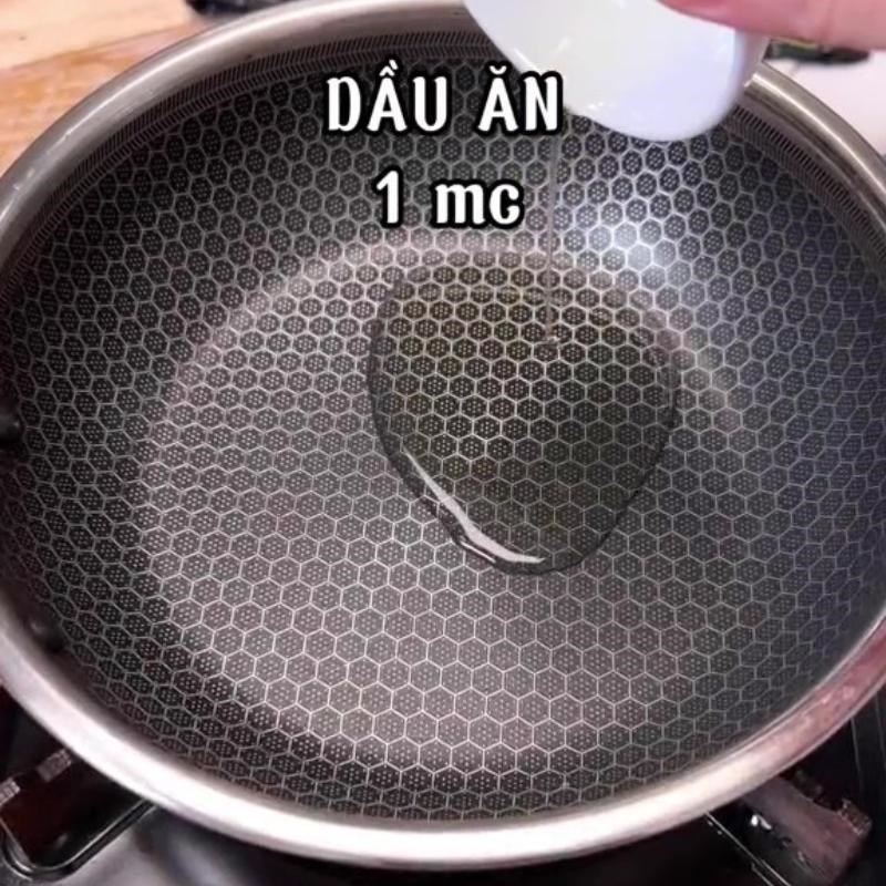 Bước 2 Làm nước sốt Nấm mỡ sốt bơ cay