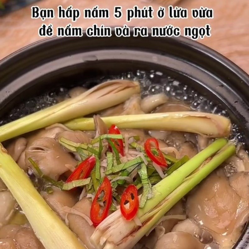 Bước 3 Hấp nấm Nấm bào ngư hấp sả lá chanh kèm nước chấm