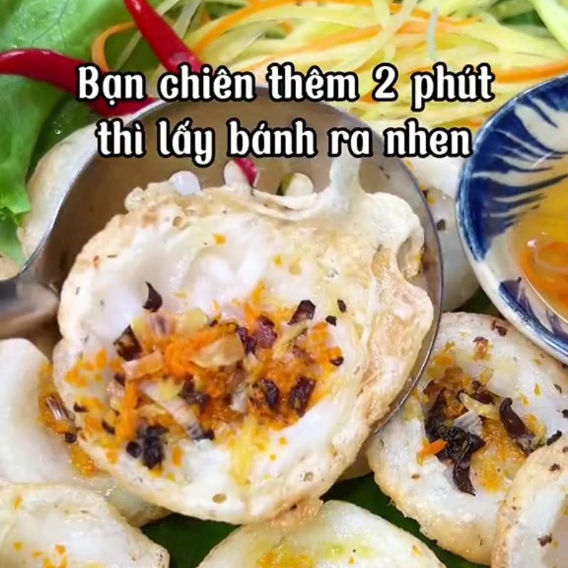 Bước 4 Làm bánh khọt chay Bánh khọt chay bằng bột gạo