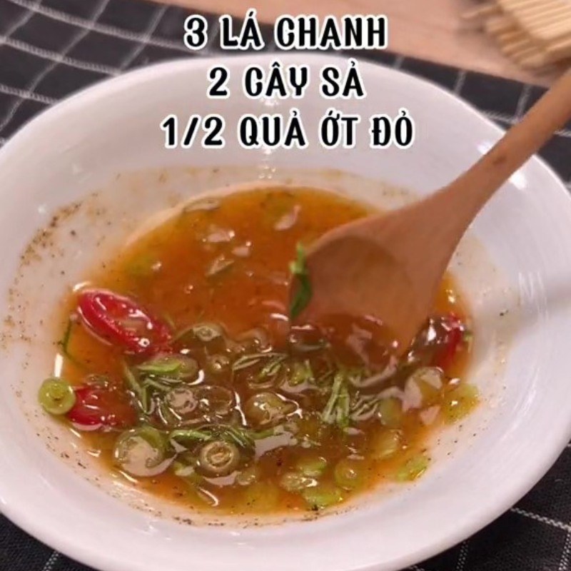Bước 2 Làm nước chấm Nấm bào ngư hấp sả lá chanh kèm nước chấm