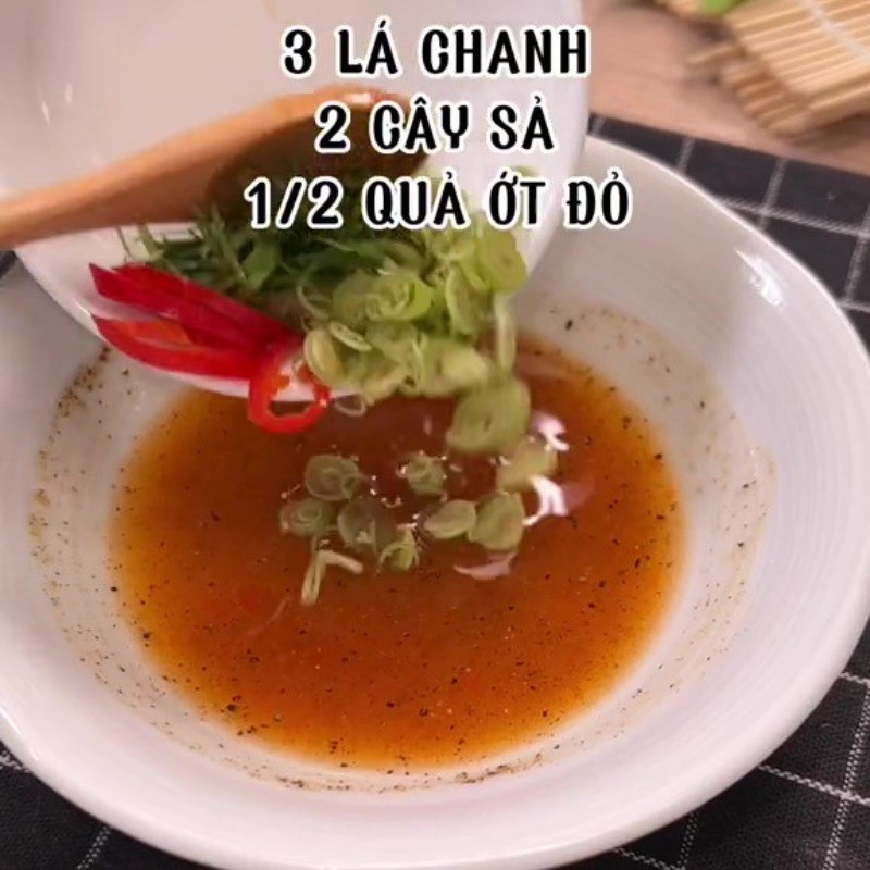 Bước 2 Làm nước chấm Nấm bào ngư hấp sả lá chanh kèm nước chấm